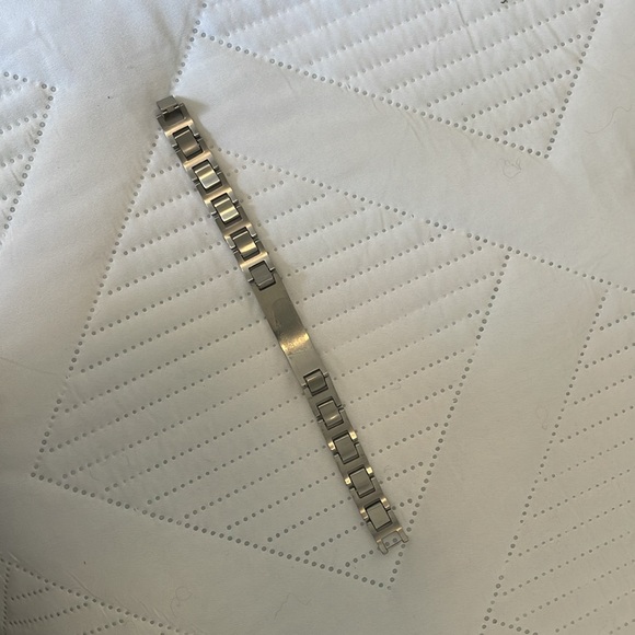 Men’s Stainless Steel ID Bracelet - Picture 2 of 5